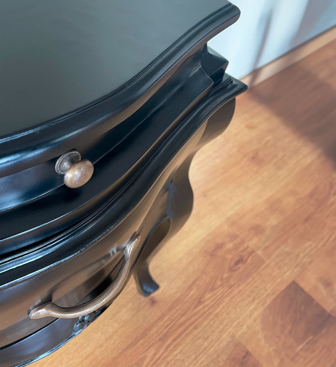 148152_5 MESITA VINTAGE NEGRA 2 CAJONES 57x40x70 - Imagen 4